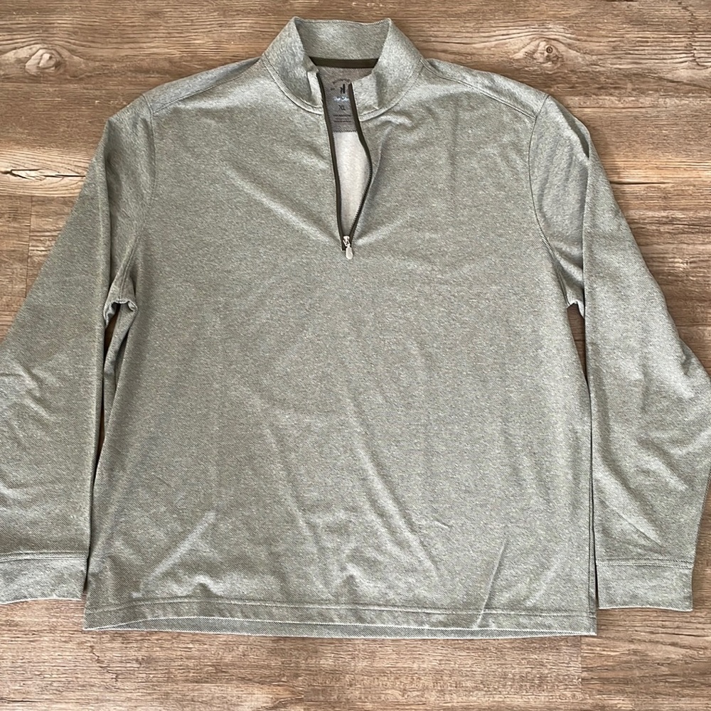 Mens Jonnie-O quarter zip size XL never worn. No smoke. Like new